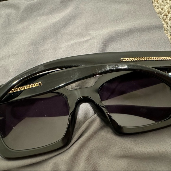 Chanel ch5509 square sunglasses with case - Picture 6 of 15